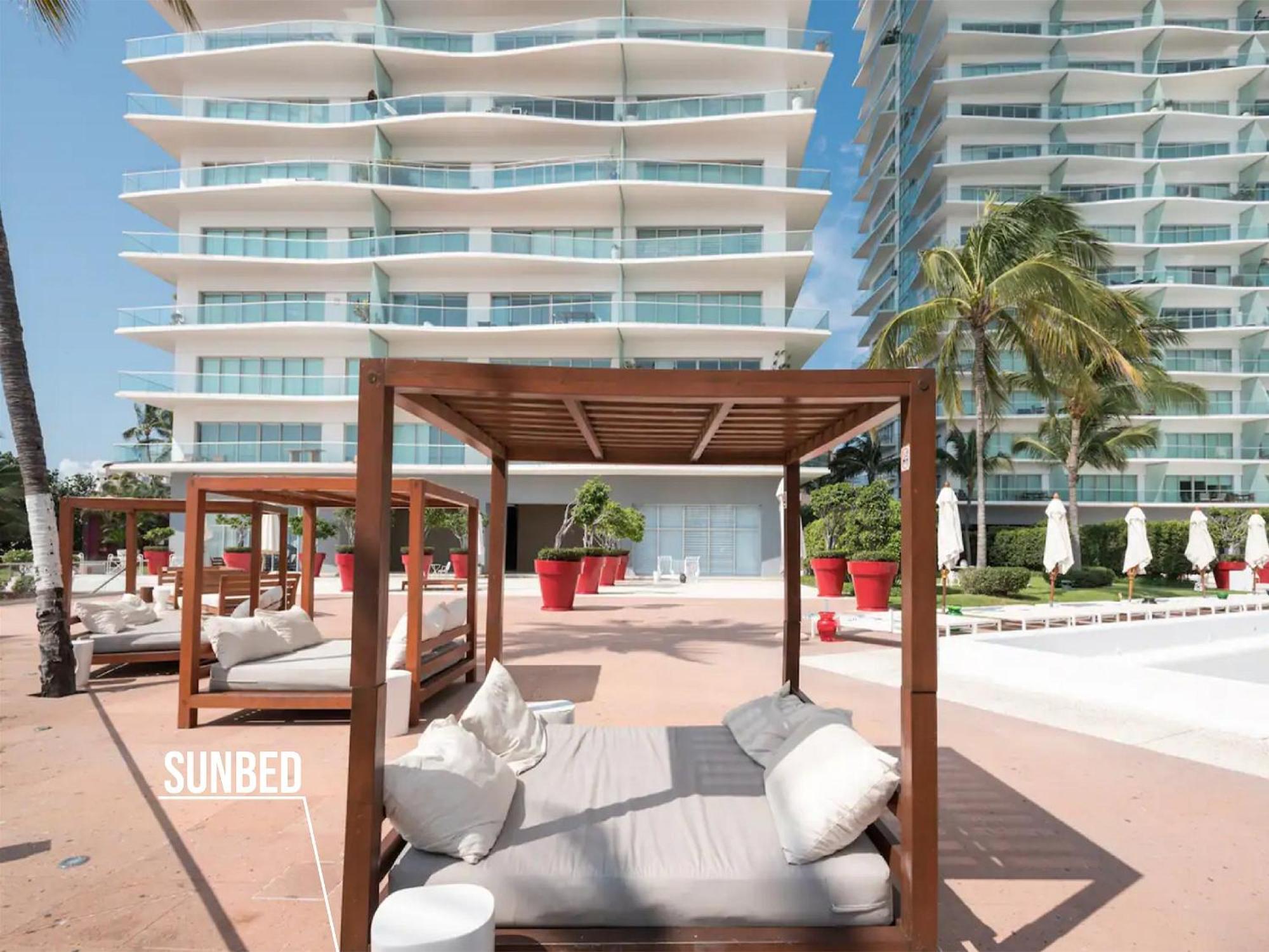 Icon Vallarta Beach Front By Bamboo Skylife Puerto Vallarta Eksteriør billede