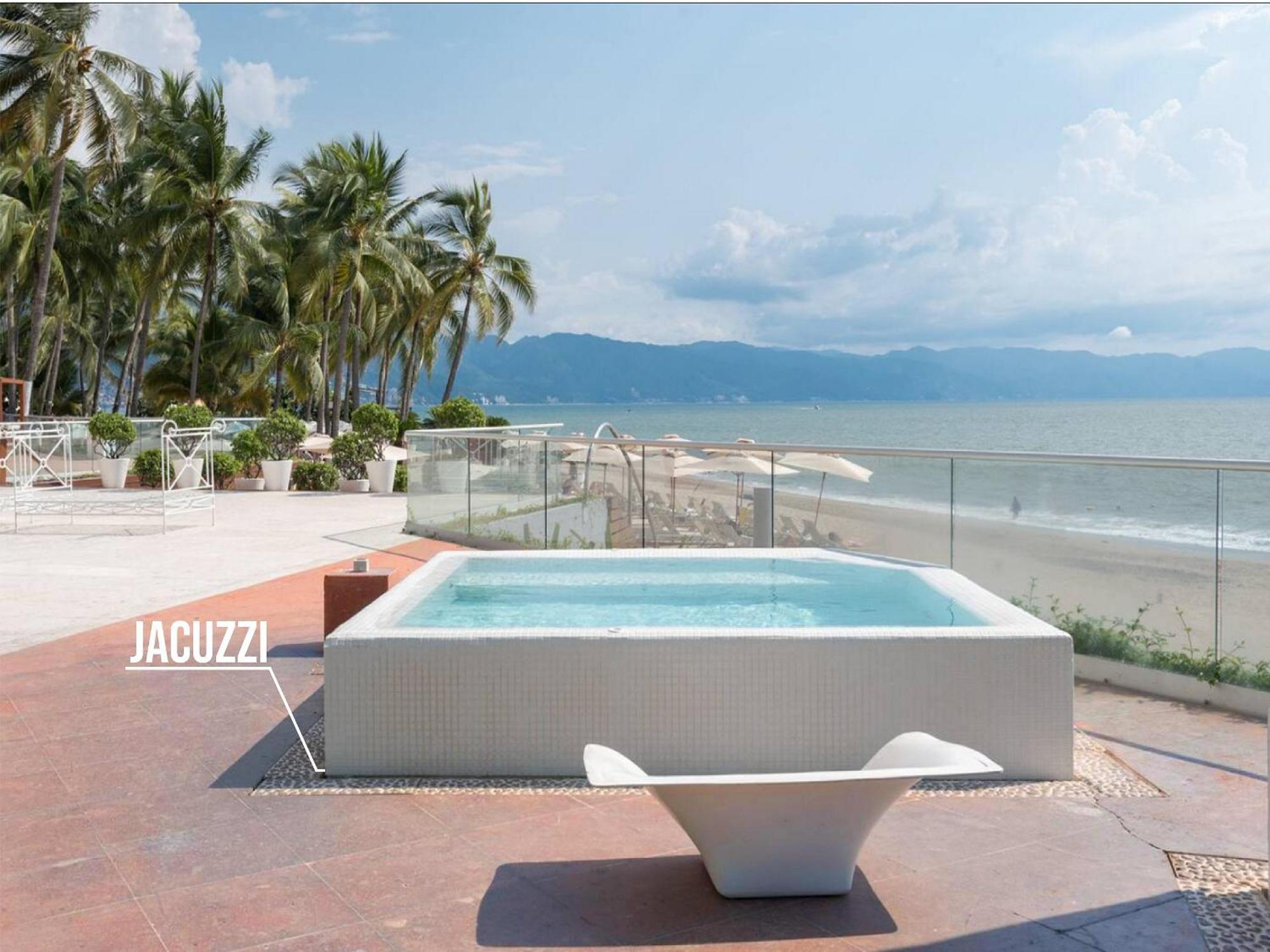 Icon Vallarta Beach Front By Bamboo Skylife Puerto Vallarta Eksteriør billede
